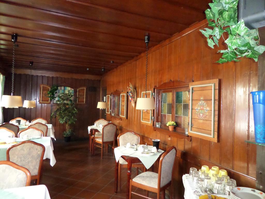 קוטבוס Hotel Zur Sonne מראה חיצוני תמונה