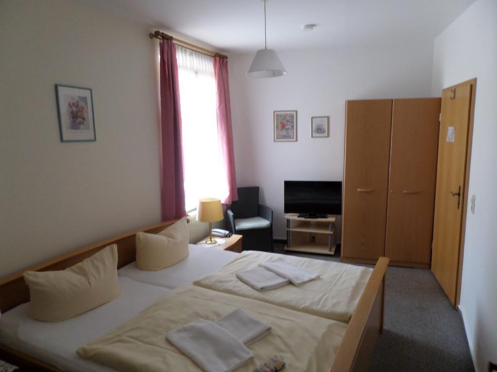קוטבוס Hotel Zur Sonne מראה חיצוני תמונה